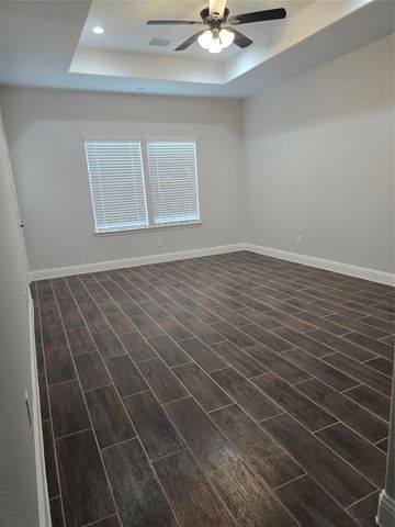 213 Adoue Avenue, Baytown, TX 77520