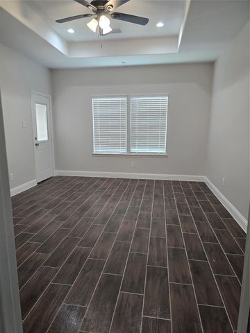 213 Adoue Avenue, Baytown, TX 77520