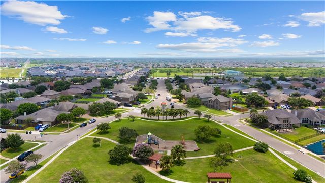 7409 Idle Hour Dr, Corpus Christi, TX 78414