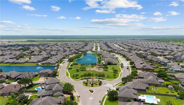 7409 Idle Hour Dr, Corpus Christi, TX 78414