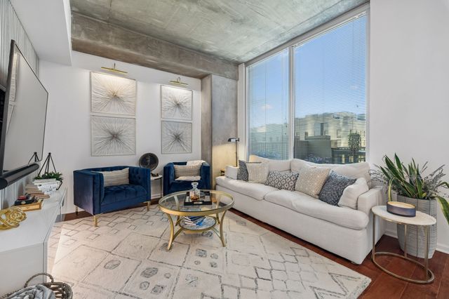 415 Church St Apt 1003, Nashville, TN 37219