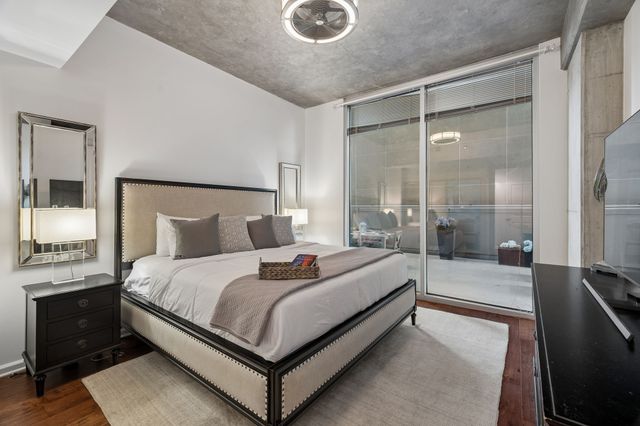 415 Church St Apt 1003, Nashville, TN 37219
