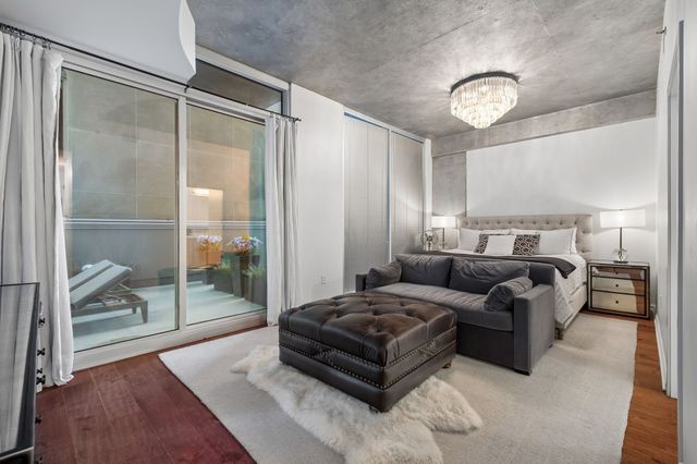 415 Church St Apt 1003, Nashville, TN 37219