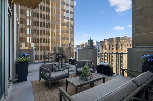415 Church St Apt 1003, Nashville, TN 37219