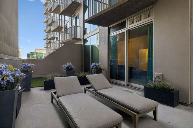 415 Church St Apt 1003, Nashville, TN 37219