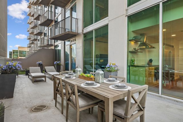 415 Church St Apt 1003, Nashville, TN 37219