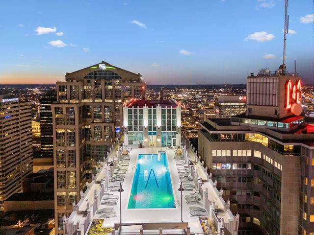 415 Church St Apt 1003, Nashville, TN 37219