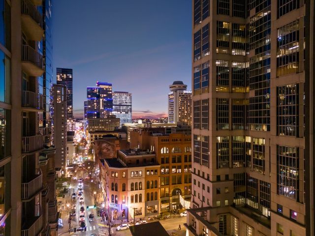 415 Church St Apt 1003, Nashville, TN 37219