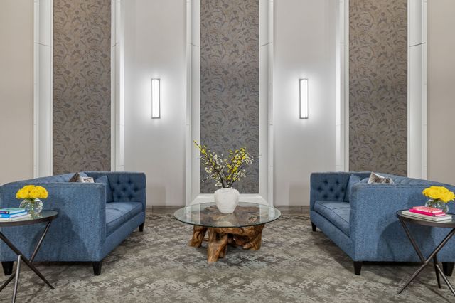 415 Church St Apt 1003, Nashville, TN 37219