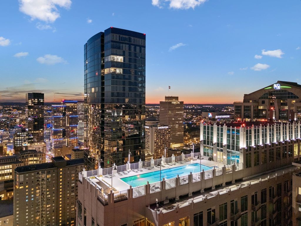 415 Church St Apt 1003, Nashville, TN 37219
