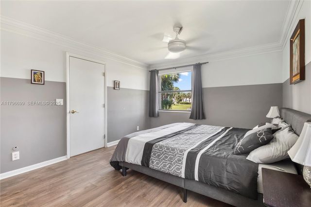 22053 Palms Way 106, Boca Raton, FL 33433