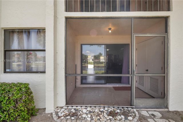 22053 Palms Way 106, Boca Raton, FL 33433