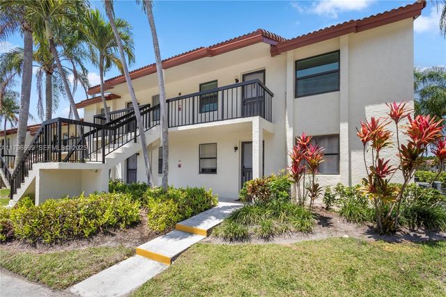 22053 Palms Way 106, Boca Raton, FL 33433