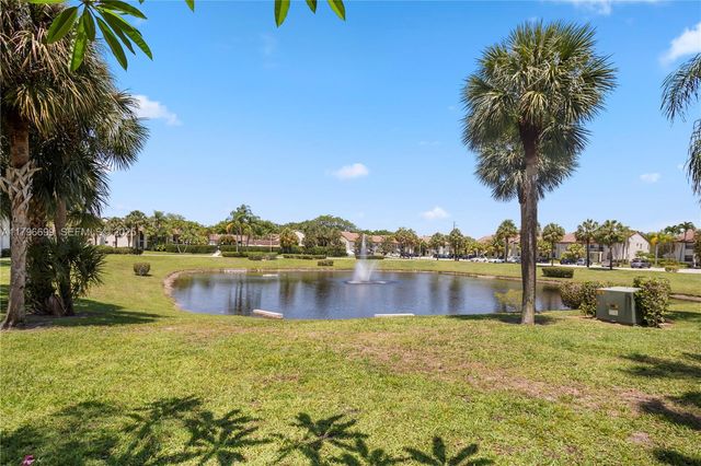 22053 Palms Way 106, Boca Raton, FL 33433