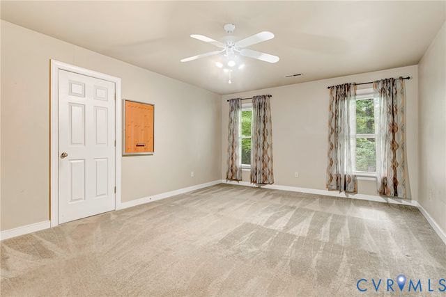 11048 Sugarloaf Dr, Mechanicsville, VA 23116