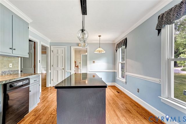 11048 Sugarloaf Dr, Mechanicsville, VA 23116