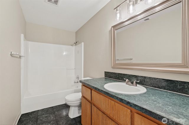 719 NW 21st Avenue, Battle Ground, WA 98604