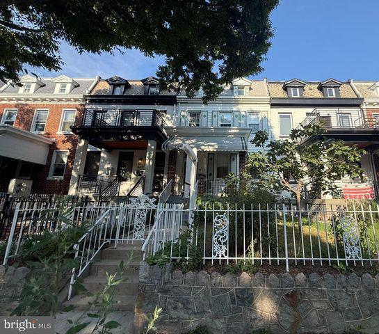 4017 ILLINOIS AVE NW, Washington, DC 20011