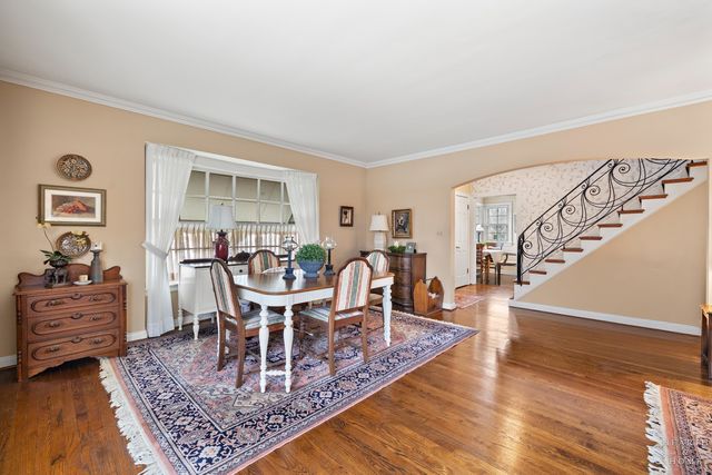 400 W Milburn Avenue, Mount Prospect, IL 60056