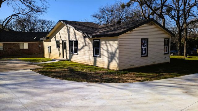 1604 Donna Lane, Bedford, TX 76022