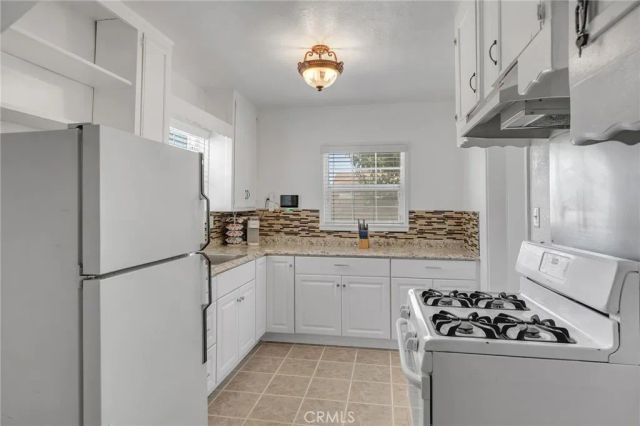 713 Mount Vernon, Barstow, CA 92311