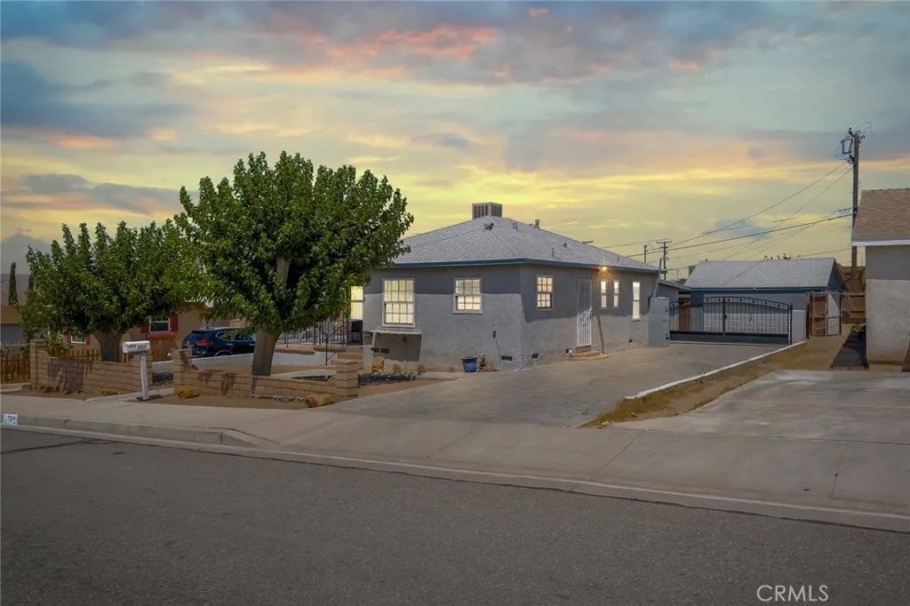 713 Mount Vernon, Barstow, CA 92311