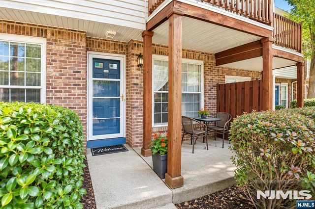 252 Village Circle Drive 1121, Fort Lee, NJ 07024