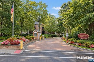 252 Village Circle Drive 1121, Fort Lee, NJ 07024