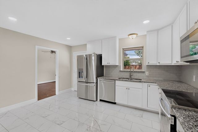 416 Rustic Circle, Richardson, TX 75080