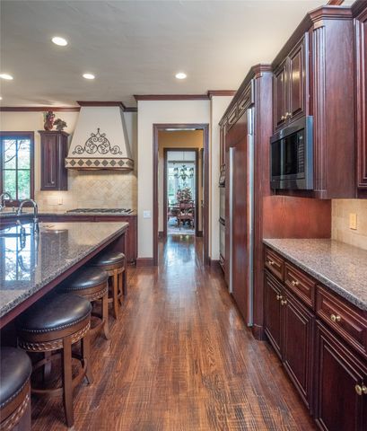 810 Quail Rise, Fairview, TX 75069