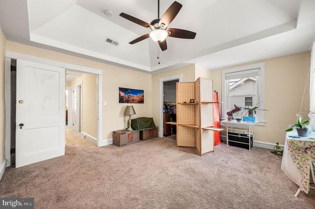 102 RAMBLER RD, Glenolden, PA 19036