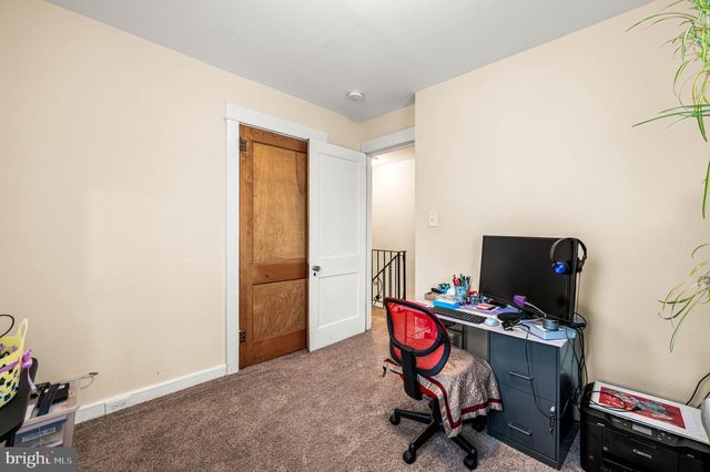 102 RAMBLER RD, Glenolden, PA 19036