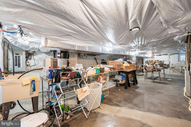 102 RAMBLER RD, Glenolden, PA 19036