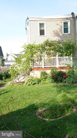 102 RAMBLER RD, Glenolden, PA 19036