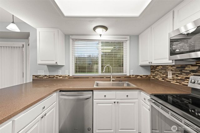 5408 Park Place Loop SE, Lacey, WA 98503