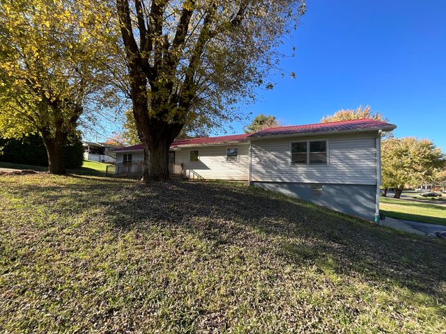 200 Pulaski Street, Somerset, KY 42501