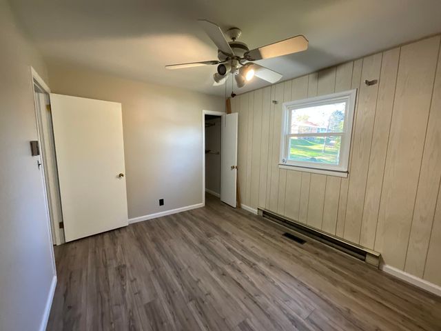 200 Pulaski Street, Somerset, KY 42501