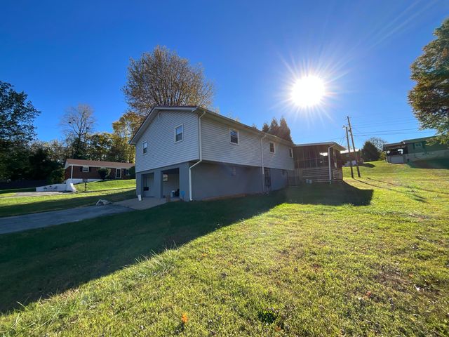 200 Pulaski Street, Somerset, KY 42501