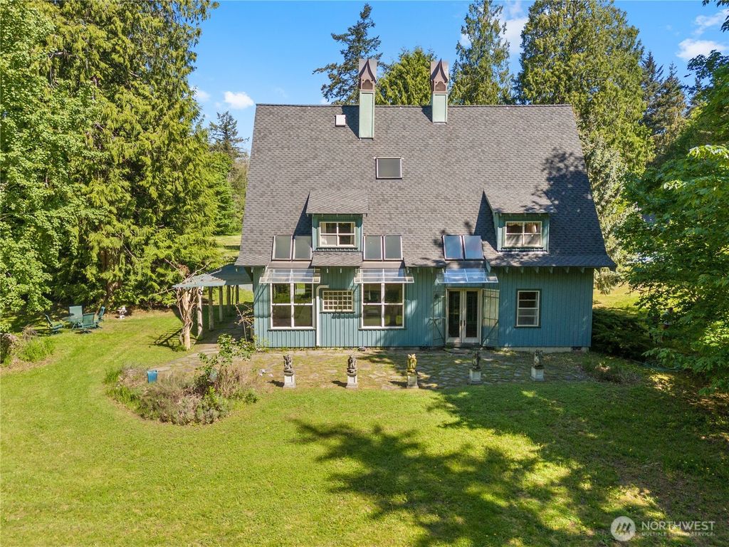 5513 Homestead Lane, Anacortes, WA 98221