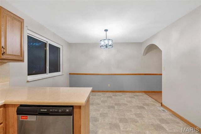 4618 Towne Hall Drive, Arnold, MO 63010