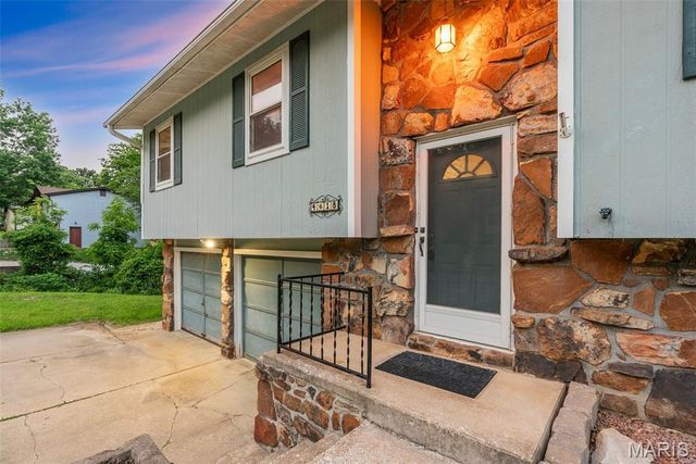 4618 Towne Hall Drive, Arnold, MO 63010
