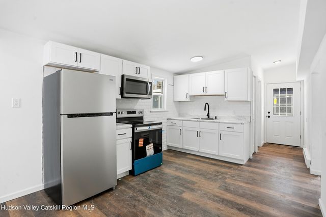 36 Country Club Drive, Saugerties, NY 12477