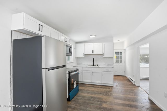 36 Country Club Drive, Saugerties, NY 12477