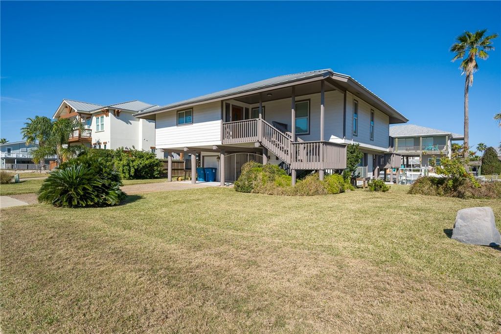 11 Luau Lane, Rockport, TX 78382 — photo 2