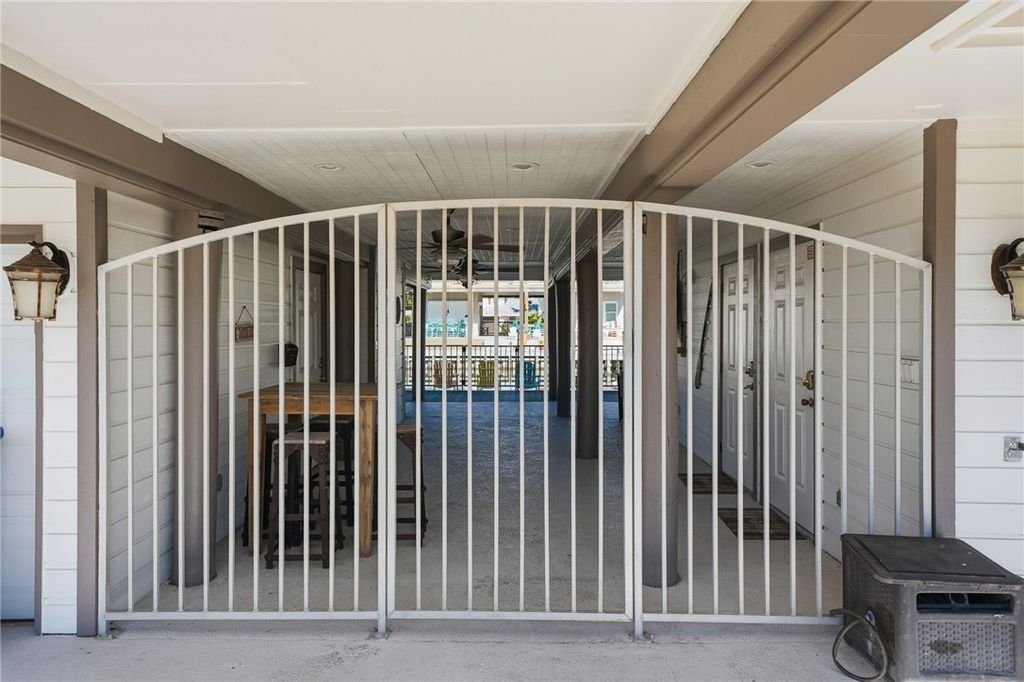 11 Luau Lane, Rockport, TX 78382 — photo 4