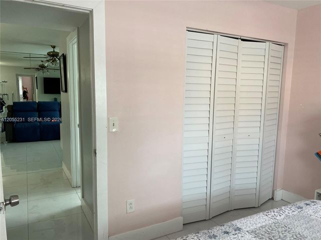 2570 W 67th Pl 12-2, Hialeah, FL 33016