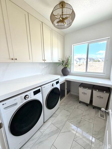 1368 W WASATCH DR, Saratoga Springs, UT 84045