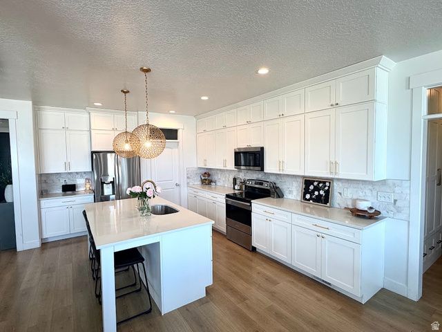 1368 W WASATCH DR, Saratoga Springs, UT 84045