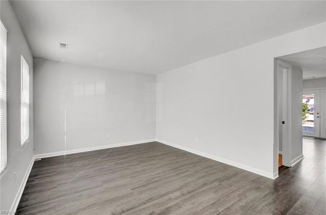 2403 London Company WAY, Williamsburg, VA 23185