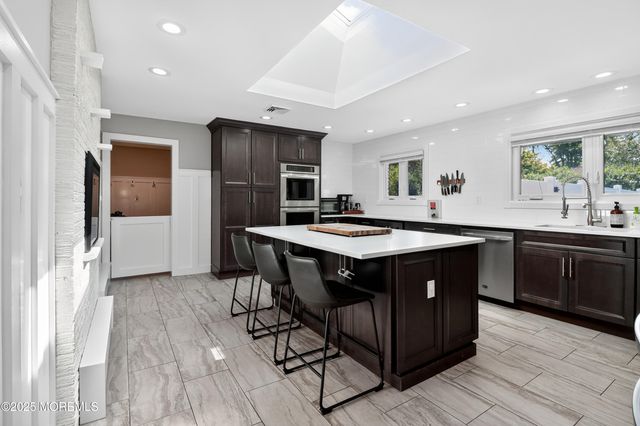 8 Lake Drive, Freehold, NJ 07728